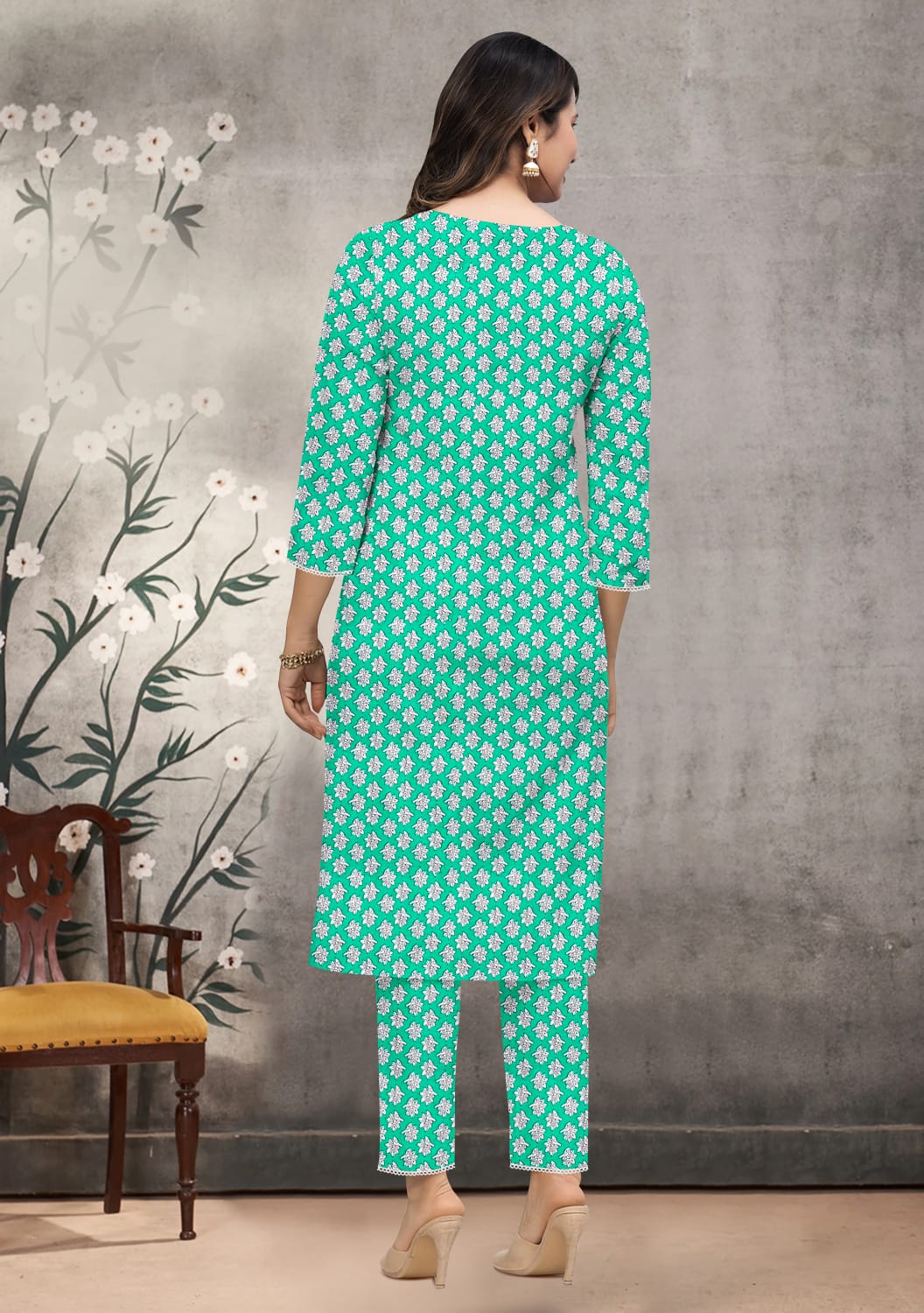 Elegant Green Floral Printed Kurti Set with Pant | Stylish Women's Ethnic Wear