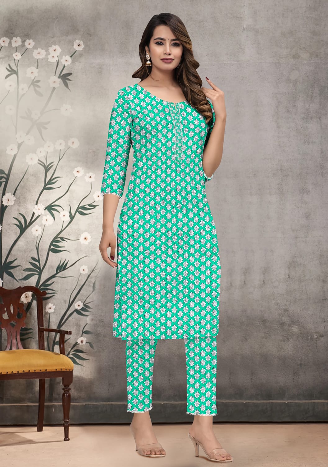 Elegant Green Floral Printed Kurti Set with Pant | Stylish Women's Ethnic Wear